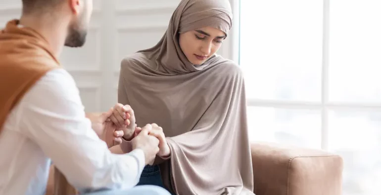 أن الشعور بالحب ليس أساسا كافيا لزواج ناجح: رؤية من واقع التجربة